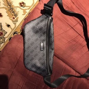 Guess Fanny pack